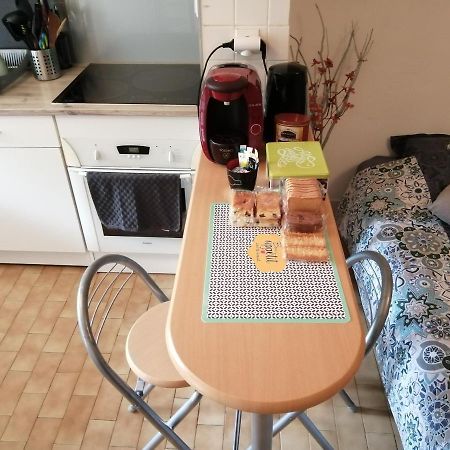 Appartement Type F2 Proche Paris 25 Km Andilly Kültér fotó