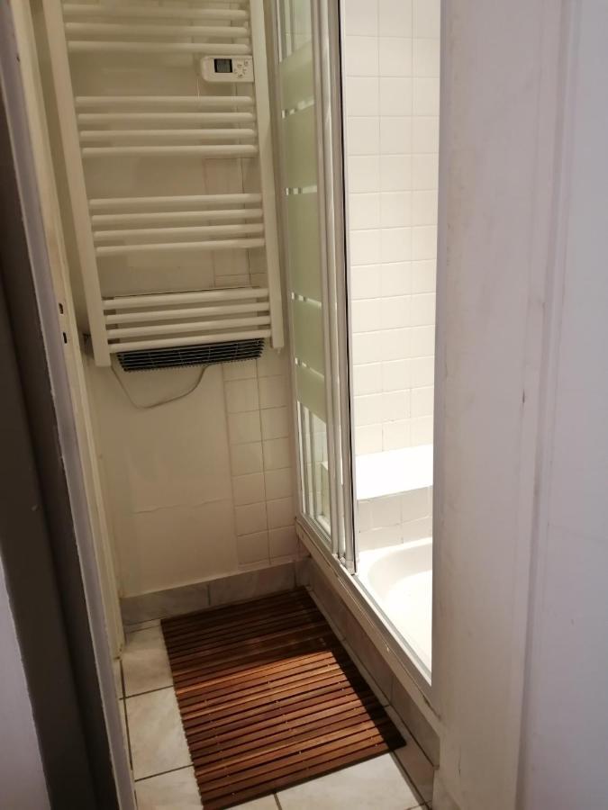 Appartement Type F2 Proche Paris 25 Km Andilly Kültér fotó