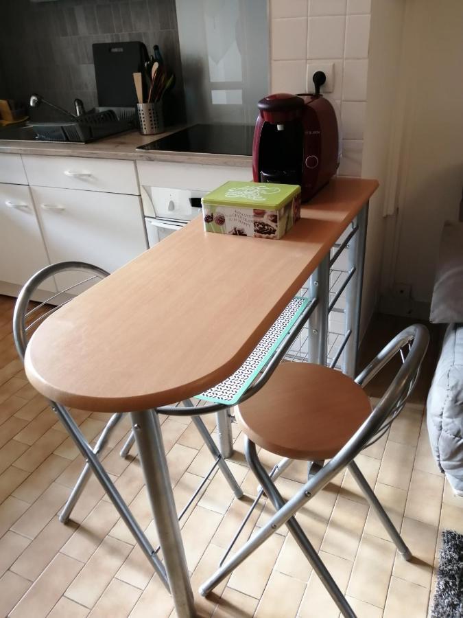 Appartement Type F2 Proche Paris 25 Km Andilly Kültér fotó