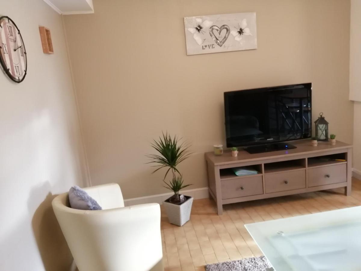 Appartement Type F2 Proche Paris 25 Km Andilly Kültér fotó