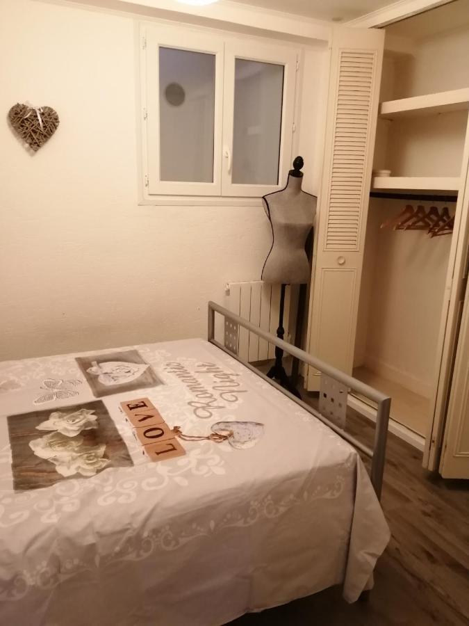 Appartement Type F2 Proche Paris 25 Km Andilly Kültér fotó
